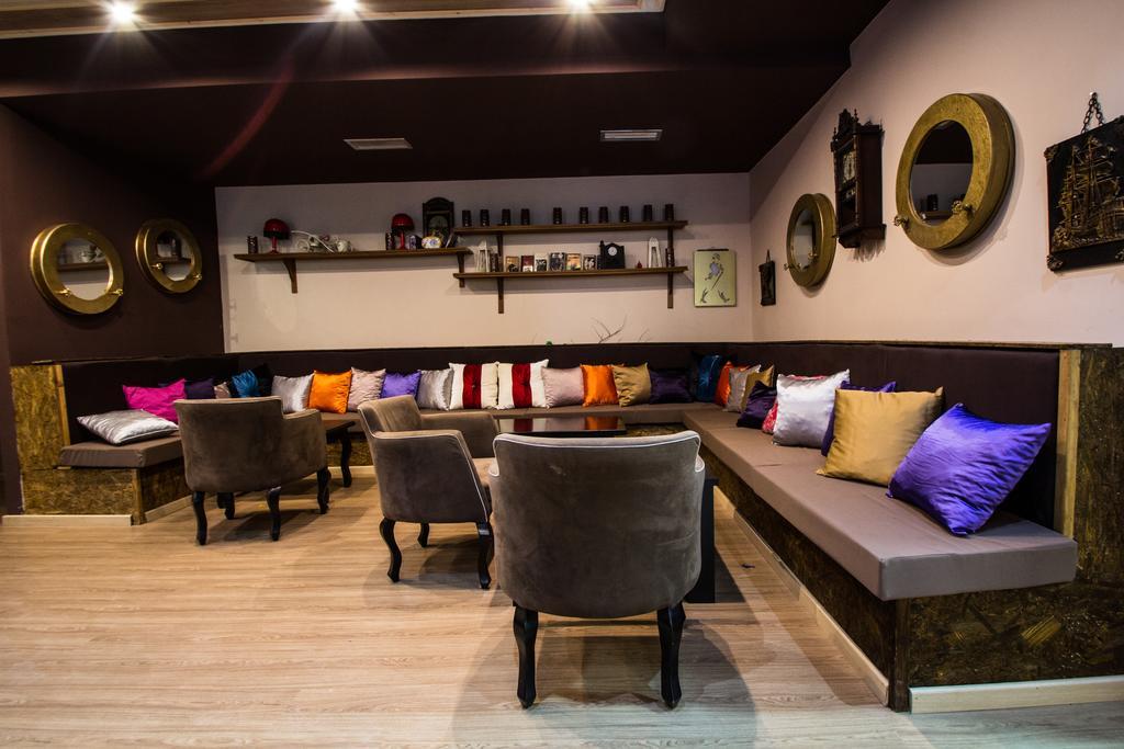Hotel Eagle Tiranë Ngoại thất bức ảnh