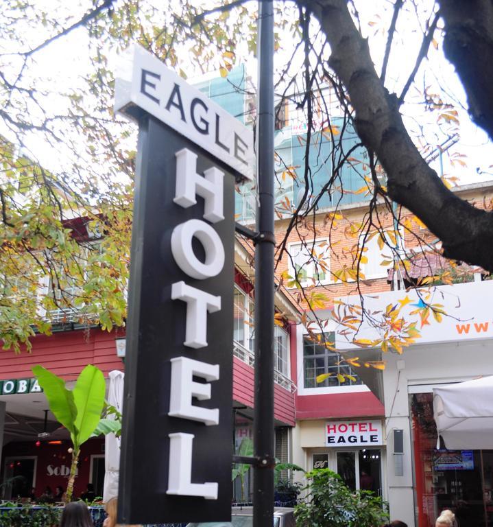 Hotel Eagle Tiranë Phòng bức ảnh