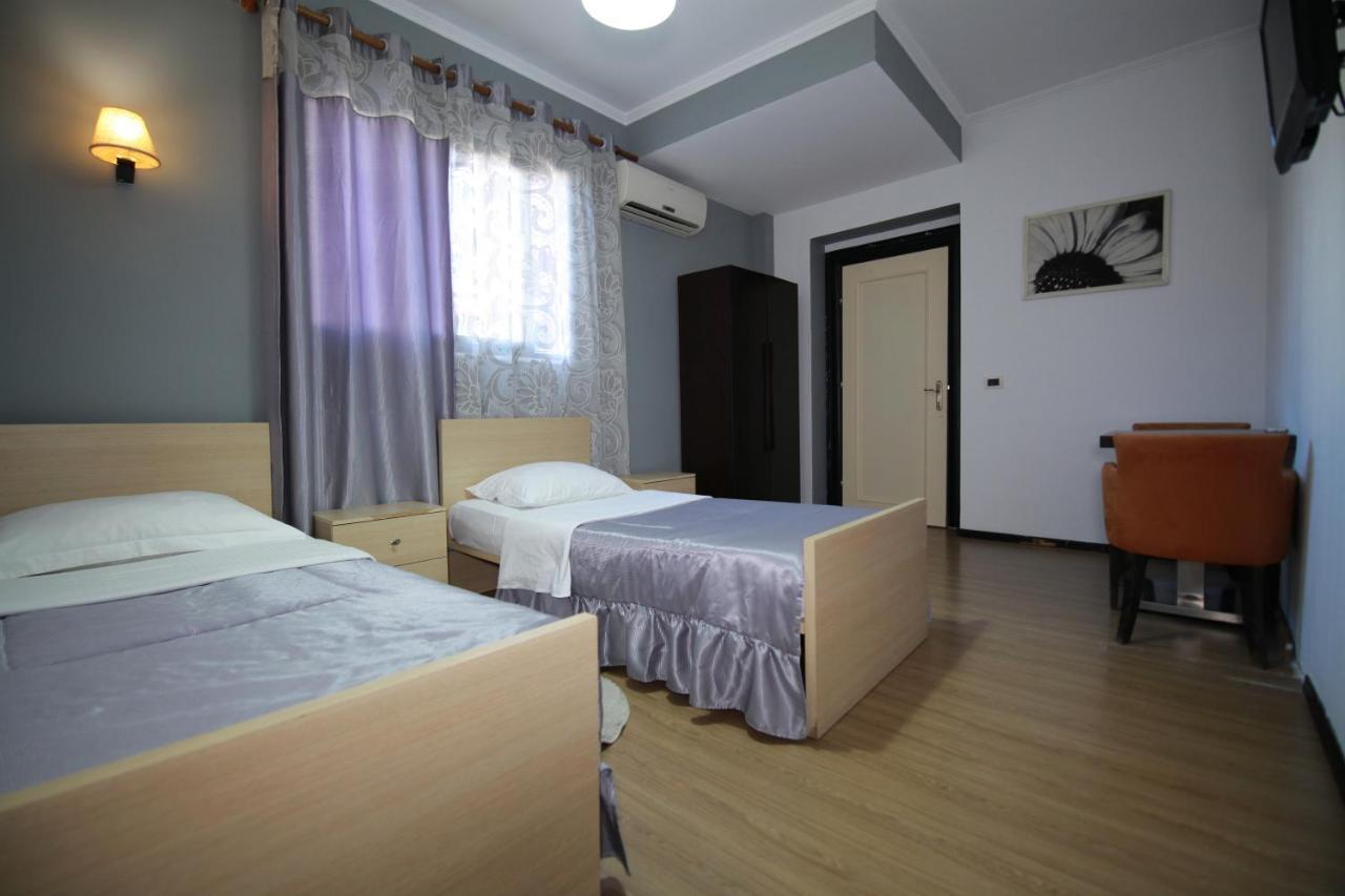 Hotel Eagle Tiranë Ngoại thất bức ảnh